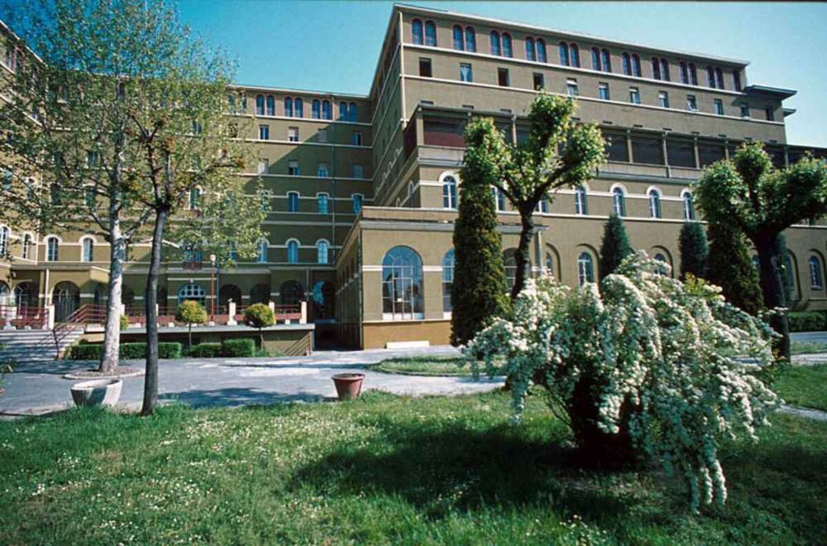 Casa_Madre_Facciata_3.jpg
