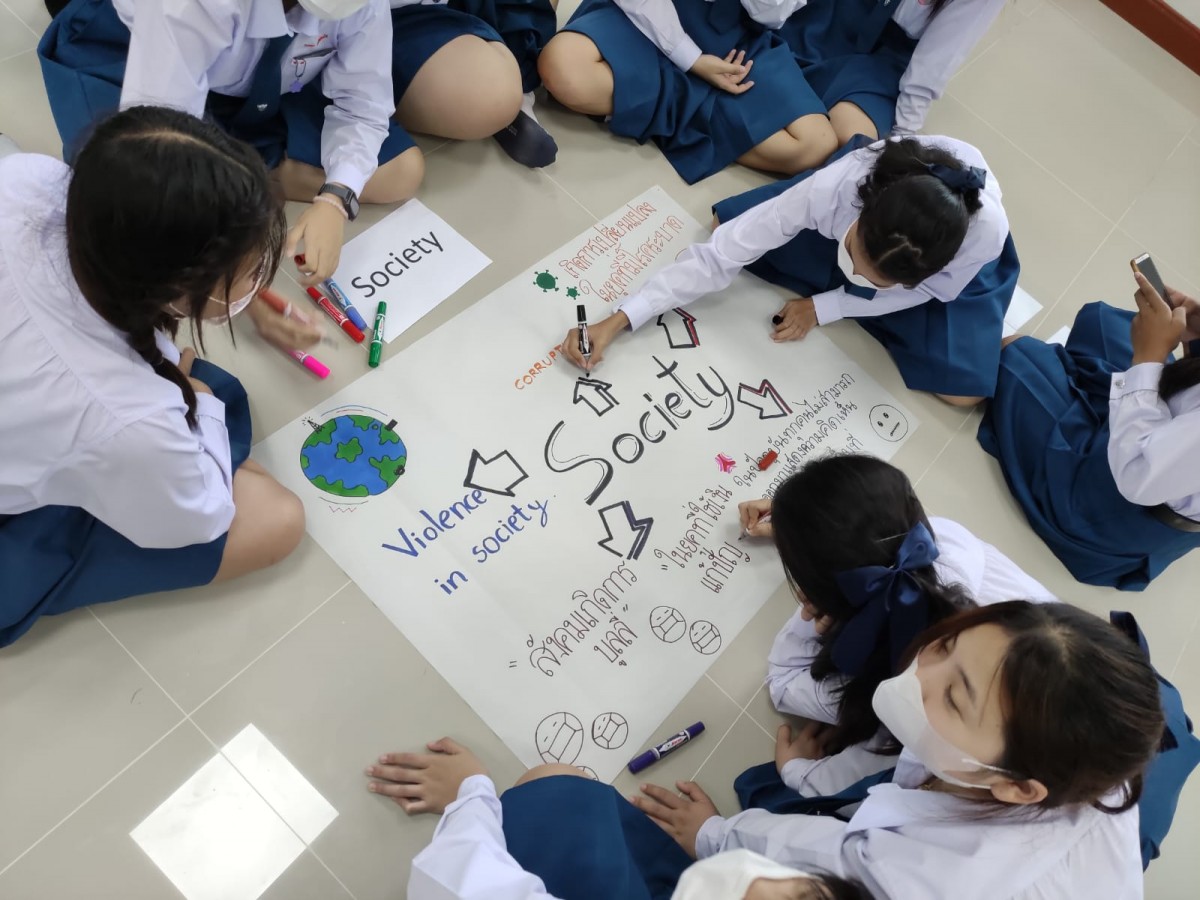 Tutti a scuola: together for a better world