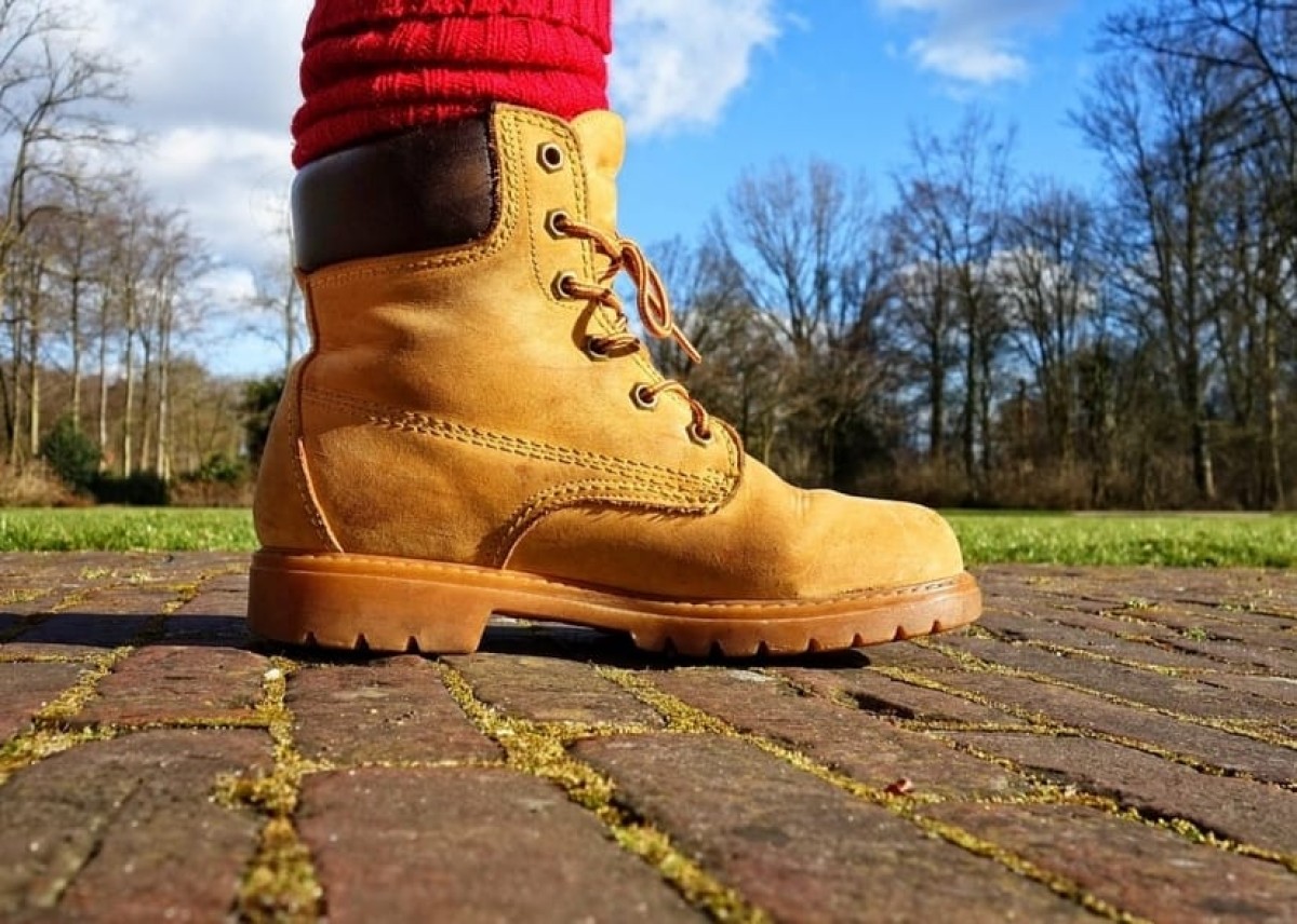 Un cammino con una scarpa soltanto