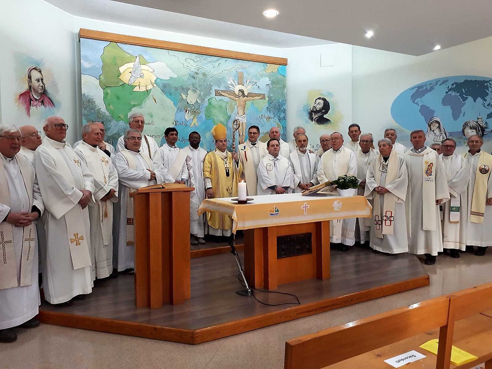L'Arcivescovo di Milano Mario Delpini celebra con i Saveriani a Desio